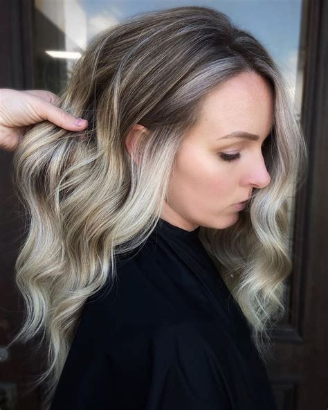 9 Ways to Rock Ash Blonde Highlights on Natural Hair .